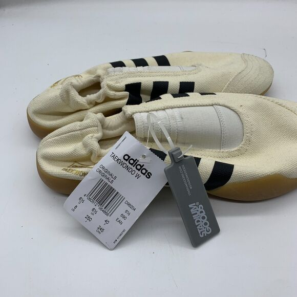 ADIDAS ORIGINALS Taekwondo Women’s Size 8 NWT - Picture 2 of 14